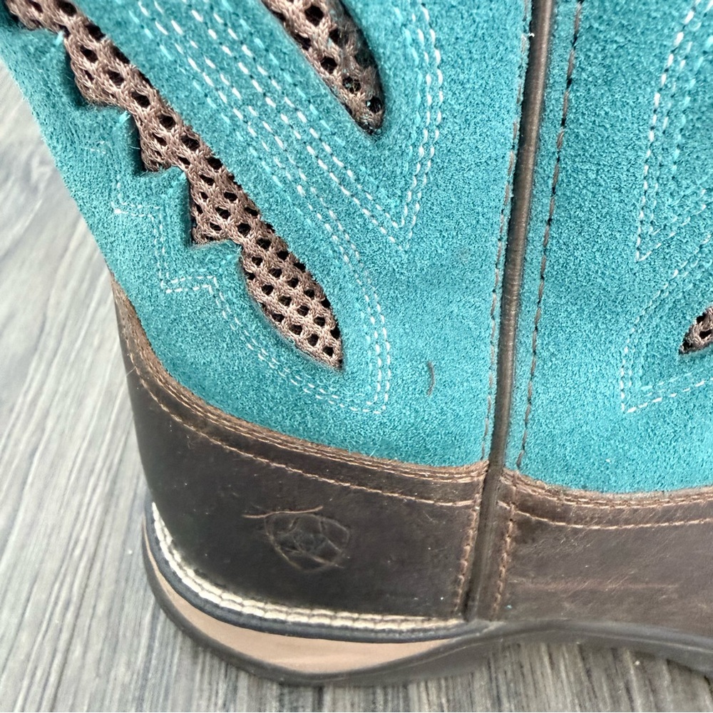 Ariat Women’s Western Cowboy Boots | Size 9B | Like New - Picture 4 of 5